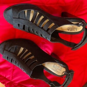 Croft & Barrow Women's Black Cut-Out Heels